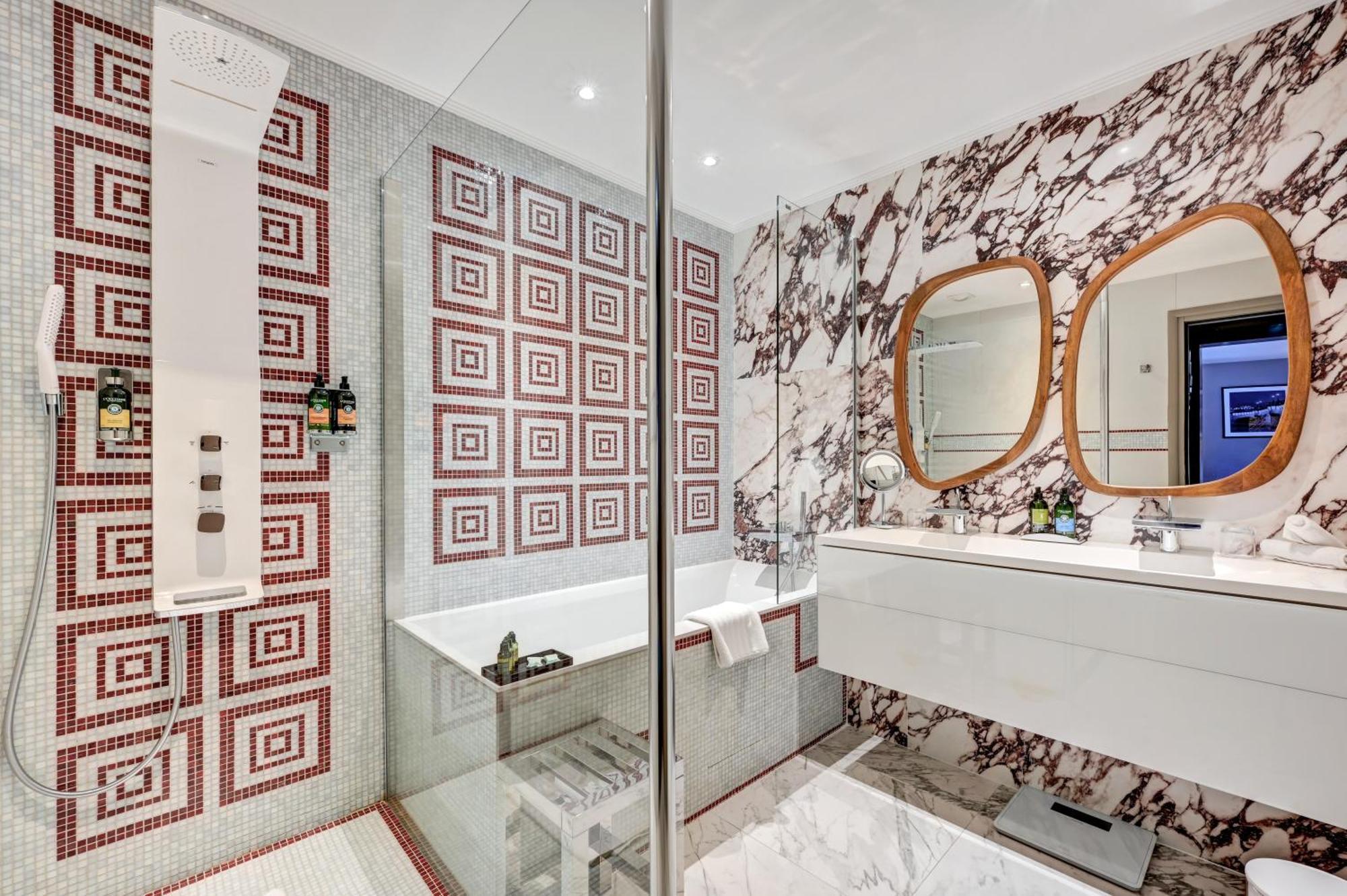 The One Alma Hotel Paris